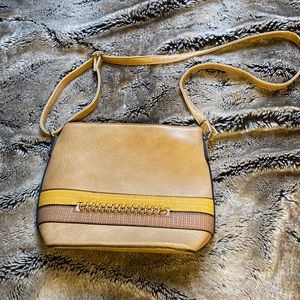 Beige bag (21 cm x 27 cm)